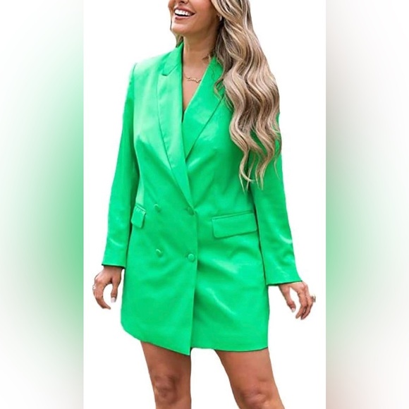 Women’s Double Breasted Blazer - Picture 2 of 5